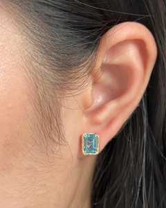 ต่างหูเพชร 3 กะรัต ทองคำแท้ 14K มรกต อะความารีนสีน้ำเงิน เพชรเลี้ยงในห้องปฏิบัติการ ทรงกรงเล็บ ประดับแบบโมเดิร์น สวยงาม หรูหรา พร้อมใบรับรอง IGI - Product Image 5
