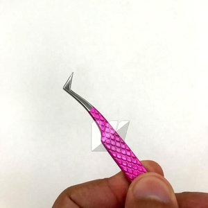 Pince à épiler d'extension de cils en acier inoxydable enduite de paillettes roses durables japonaises professionnelles Logo personnalisé pointu pour le Volume - Product Image 1