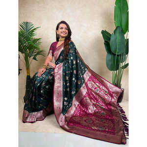 Sari en soie tissée Zari Banarasi Jaal Elite Weaves en vert bouteille 650g Vêtements indiens et pakistanais - Product Image 3