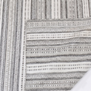 Tapis en laine tufté à la main gris ivoire, motif galets organiques, antidérapant, écologique, à poils épais, pour salon et hôtel - Product Image 5