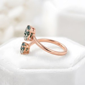 Bague de fiançailles en agate mousse naturelle à deux pierres, plaquée or rose 18 carats, style manchette ouverte, prix d'usine, vente en gros - Product Image 3