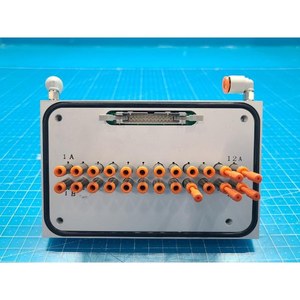 Pièces d'équipement semi-conducteur d'occasion Lam Research 810-000839-003+810-495659-307, état actuel - Product Image 1