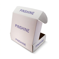 Boîte de livraison pliable de haute qualité avec logo personnalisé, extérieur blanc, intérieur en carton kraft brun, rabat avant imprimé