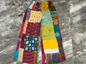 Pantalones Anchos de Algodón con Patrón de Parches Kantha, Hechos a Mano, Unisex, Estilo Bohemio, Ecológicos y Transpirables, Pantalones Indios para Mujer - Product Image 3