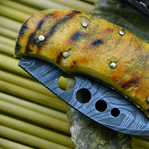 Cuchillo de Caza de Acero de Damasco, Hoja de Punta Caída, Borde Recto, Grosor de 0.6mm, Mango de Madera, Uso en Exteriores - Product Image 5