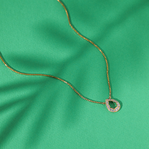 Pendentif en or jaune 14 carats avec diamant de laboratoire taille brillant rond, couleur H, bijou minimaliste pour femme, à porter au quotidien - Product Image 4
