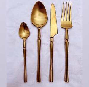 Juego de cubiertos de diseño recién llegado, de acero inoxidable con mango de resina y acabado dorado, juego de 5 piezas a un precio muy bajo. - Product Image 6
