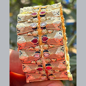 Conjunto de brazaletes Meenakari que se pueden abrir, conjuntos de joyería fina de piedra Pota chapada en oro - Product Image 1