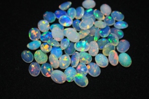 5x7mm Natural Welo Opal Oval Cut Gemstone with Play of Color/<b>Fire</b> Factory Direct Supply for Jewelry Making - Product Image 3