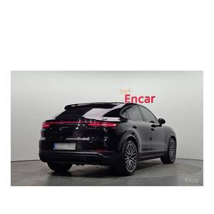Porsche Cayenne 3.0 Coupé 2024, 11,583 km, Caja de Cambios Automática, Cámara Trasera, Asientos de Cuero, Volante a la Izquierda - Product Image 2