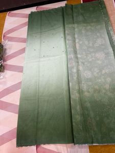 Sari en viscose traditionnel Green Garden Royale pour femmes - Vêtement de soirée d'hiver - Product Image 6