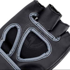 Fabriqué au Pakistan, vêtements d'entraînement légers pour le combat, gants de MMA professionnels, fabriqués avec les meilleurs matériaux, gants de MMA. - Product Image 5