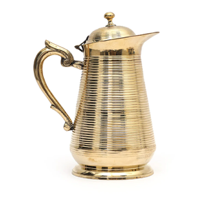 Ensemble de carafes en cuivre gravé de style antique royal, orné d'un art floral traditionnel complexe. Disponible au prix de gros. - Product Image 3