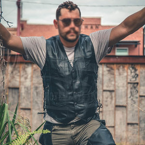 Nouvelle arrivée de gilet de moto en cuir pour hommes gilet de moto en cuir pour hommes confortable matériel durable - Product Image 3