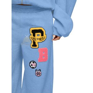 กางเกงขายส่งผ้าฝ้าย 100% สำหรับผู้หญิง คุณภาพสูง ปักโลโก้ด้วยไหมเชนีลแบบกำหนดเอง กางเกงวอร์มทรงโอเวอร์ไซส์ เอวกลาง - Product Image 3