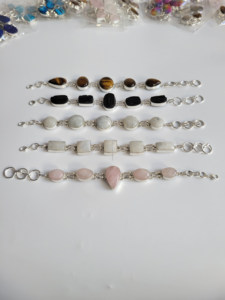 Pulsera de Latón de Primera Calidad con Piedras Preciosas Naturales para Mujer, con Incrustaciones de Múltiples Piedras, Joyería de Cristal para Fiesta, Regalo al por Mayor - Product Image 3