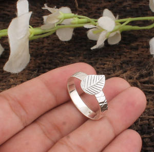 Anillo de Plata de Ley 925 Auténtico con Diseño de Hoja, Inspirado en la Naturaleza, Rama Botánica Clásica, Joyería Estampada para Mujer, Venta al por Mayor para Fiestas - Product Image 5