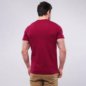 T-shirt Henley uni à manches courtes, col rond, coupe ajustée, en jersey 100% coton lourd, sans coutures, anti-boulochage et respirant - Product Image 2