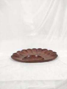 Plateau en bois poli artisanal de qualité supérieure, écologique, pour le petit-déjeuner, les collations et la décoration intérieure, fabriqué en Inde à prix avantageux - Product Image 4