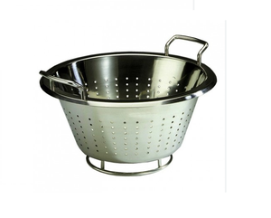 Égouttoirs et passoires en acier inoxydable de qualité exceptionnelle, l'attrait intemporel des passoires métalliques ne se démode jamais. - Product Image 5