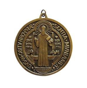 EXTRA LARGE 5 INCH BENEDICT CROSS MEDAL VINTAGE FINISH FOR WALL OR DESK DISPLAY MEDAL - Product Image 5