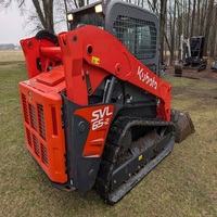 Chargeuse sur chenilles Kubota haute performance avec kit forestier et broyeur forestier, livraison rapide