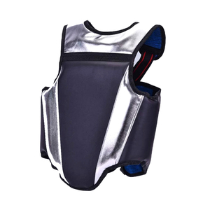 Protège-poitrine léger et confortable pour hommes et femmes, MMA, karaté, taekwondo, personnalisable, vente en gros, prix bas - Product Image 5