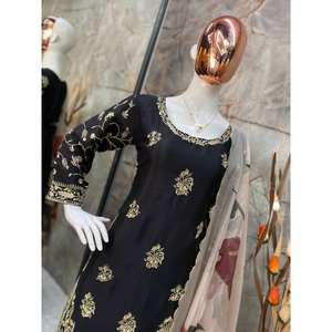 Vêtements de soirée pour femmes de créateur haut bas et magnifique ensemble Dupatta - Product Image 6