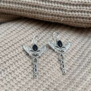 Pendientes colgantes góticos de serpiente alada, pendientes colgantes de latón con ónix negro, pendientes góticos de latón plateado, pendientes para mujer al por mayor - Product Image 4