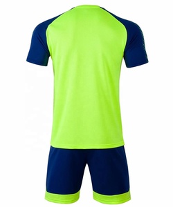 Maillot de football personnalisé pour homme, taille plus, léger, respirant, séchage rapide, 100% polyester, sublimation, col en V, logo personnalisé - Product Image 3