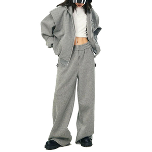 Conjunto Deportivo 2 en 1 para Mujer, Color Gris Sólido, con Capucha, Ecológico, Manga Larga, Cintura Elástica, Ropa Casual de Invierno, Transpirable, Poliéster, Corte Regular - Product Image 1