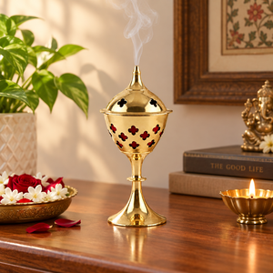 Cáliz Alto de Latón para Incienso, Pedestal, Cáliz, Quemador de Incienso con Tapa con Recorte de Cruz, Soporte para Bakhoor Mabkhara, Decoración para Iglesia y Hogar - Product Image 3