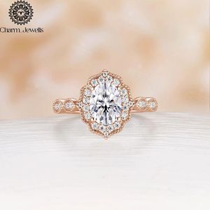 Bague de fiançailles et d'éternité classique Charm_Jewells pour femme, en argent plaqué or rose 18 carats, avec moissanite taille coussin et sertissage à griffes - Product Image 6