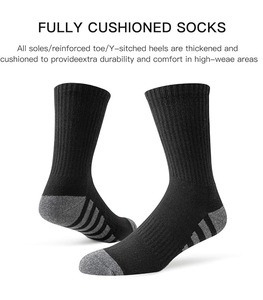 Chaussettes de sport montantes en laine respirante et chaude pour homme – Écologiques, séchage rapide, hiver, personnalisables avec logo et motif dessin animé - Product Image 5