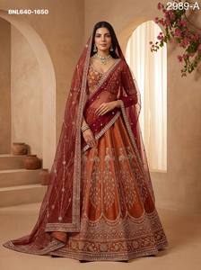 Colección de Lehenga-Choli de Seda Tradicional India para Bodas, con Bordado de Cristal, Zari y Lentejuelas, Moda Femenina - Product Image 2