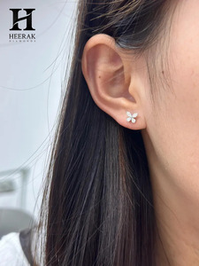 Pendientes de Mariposa con Diamantes Cultivados en Laboratorio Certificados por IGI, Oro Blanco Sólido de 14K y 18K, Diamantes con Corte Marquesa y Pera en Racimo de Mariposa - Product Image 4