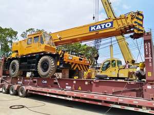 Grúa Usada Kato KR-35H de 35 Toneladas, Maquinaria de Construcción Japonesa, Componentes Hengli, Altura de Elevación de 25m, Garantía de 3 Años, Terreno Accidentado - Product Image 6