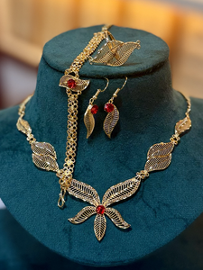 Parure de bijoux en cuivre plaqué or, style vintage de Dubaï, motif fleur de corail, comprenant broche, boucles d'oreilles et collier, idéale pour anniversaire, cadeau de mode - Product Image 5