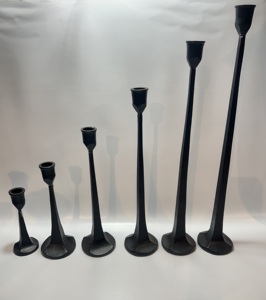 Ensemble de 6 bougeoirs coniques en fer noir mat style nordique, grands chandeliers en aluminium, centre de table minimaliste, décoration intérieure - Product Image 2