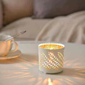 เชิงเทียนโลหะแบบมีลวดลายเป็นเส้นสำหรับไฟเรืองแสงและบรรยากาศในโอกาสอีสเตอร์ที่ใกล้ชิดด้วยการตกแต่งบ้าน - Product Image 3