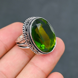Magnifique bague tendance en péridot vert, en argent sterling 925 massif, faite à la main, vente en gros directe usine - Product Image 1