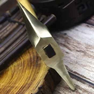 ขวานตีเหล็ก ZA DAMASCUS MAKERS พร้อมใบมีดเหล็กกล้าคาร์บอนขนาด 5 นิ้ว ด้ามไม้ สำหรับงานไม้และตัดต้นไม้ ระดับ DIY - Product Image 4
