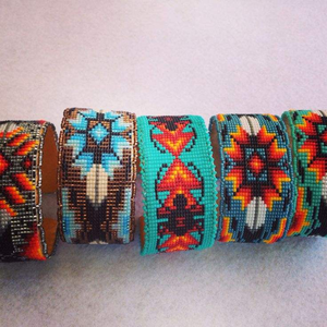 Bracelet brodé de perles de rocaille style bohème vintage, élégant bracelet perlé pour cadeau - Product Image 3