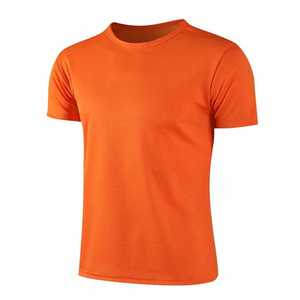เสื้อยืดผู้ชายแบบเรียบ ไม่มีลาย ผลิตตามสั่ง (OEM) ผ้าฝ้ายนุ่ม แขนสั้น สวมใส่สบาย รับผลิตจำนวนมากทุกขนาด จัดส่งรวดเร็ว - Product Image 1