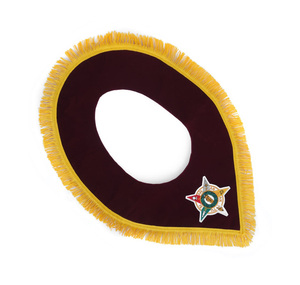 Collar de la Orden del Amaranto - Terciopelo Marrón con Trenza y Flecos Amarillos, Terciopelo Marrón Premium - Product Image 1