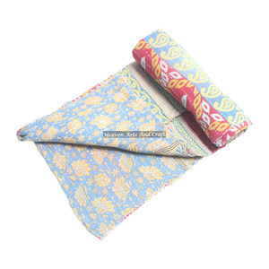 Couvre-lit bohème vintage Kantha exclusif, fait main, lavable, toutes saisons, pour la maison et l'hôtellerie, 100% coton, lot en gros - Product Image 1