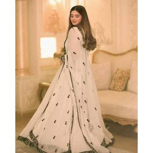 Hermoso vestido de noche Anarkali con elegante Dupatta para fiestas y ocasiones especiales - Product Image 5