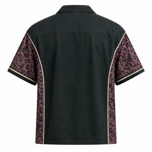 Camisa Y2K con Estampado de Guepardo y Cuello con Botones para Hombre, Oversize, de Corte Cuadrado, Manga Corta, Estilo Urbano Salvaje, con Estampado Animal Personalizado - Product Image 4