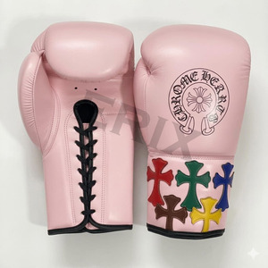 Guantes de Boxeo de Lujo con Cruz Gótica, Guantes de Piel Hechos a Mano para Sparring y Entrenamiento - Product Image 3