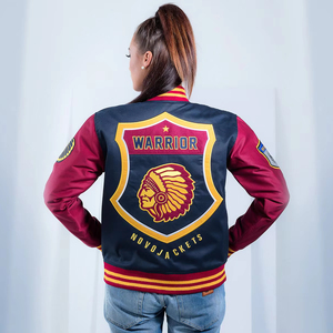 เสื้อแจ็คเก็ตเบสบอลวาร์ซิตี้แฟชั่นผู้หญิง ทำจากขนสัตว์ 100% รุ่น Letterman ปี 2025 แขนหนังคุณภาพสูงสั่งทำพิเศษ - Product Image 2